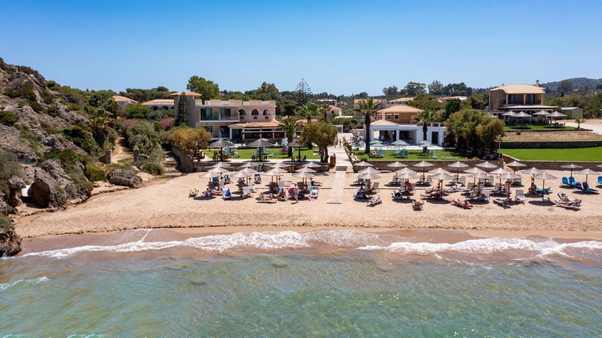 Plaka Beach Resort Vasilikí Exterior foto